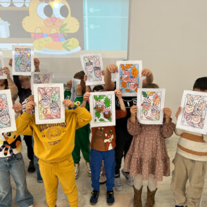 Fotografie de grup cu copii de la cursul February Fun